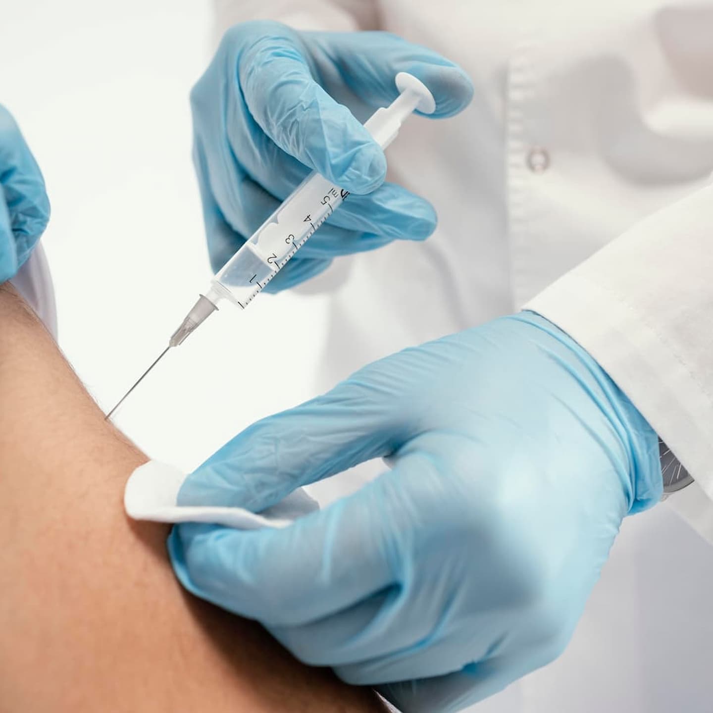 doctor vaccinating patient clinic 1 1 8 facet joint injections facet joint injections,joint pain,joint pain relief,facet joint